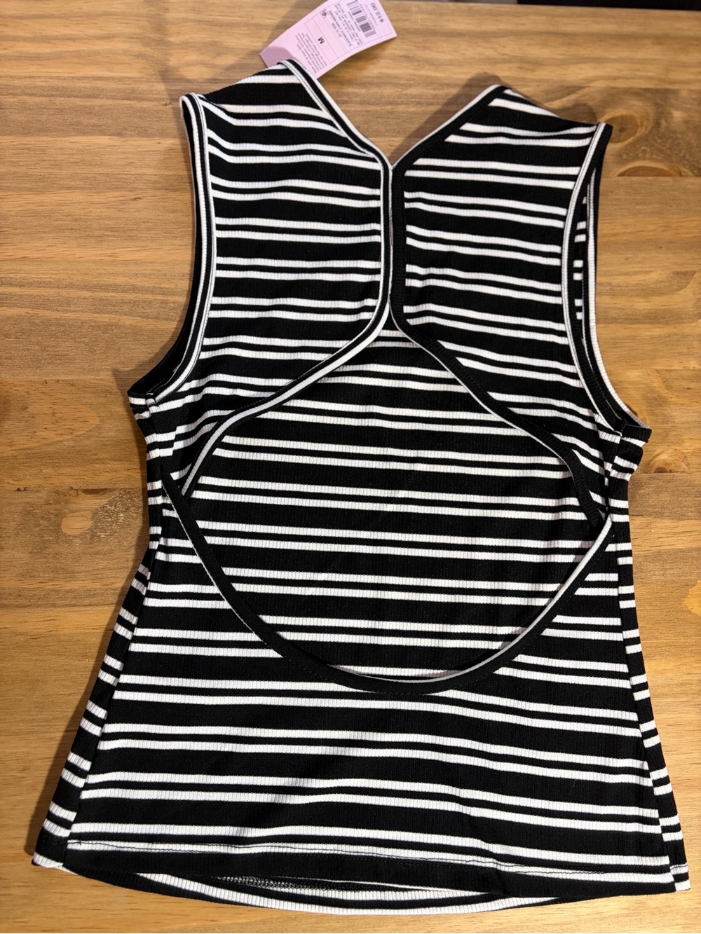 wild fable Striped Open-Back Sleeveless Tank Top - Black & White size M- NWT - Picture 4 of 4